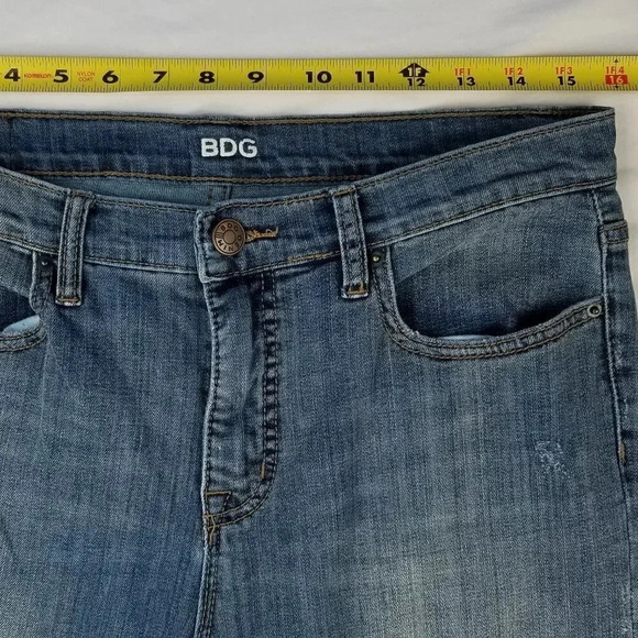 BDG 31X30 High Rise Cigarette Ankle Women's Jeans - Picture 2 of 9